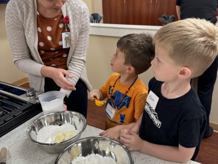 HOLIDAY TREAT MAKING WORKSHOP OFFERS FUN FOR KIDS IN THE HEALTH & WELLNESS TEACHING KITCHEN